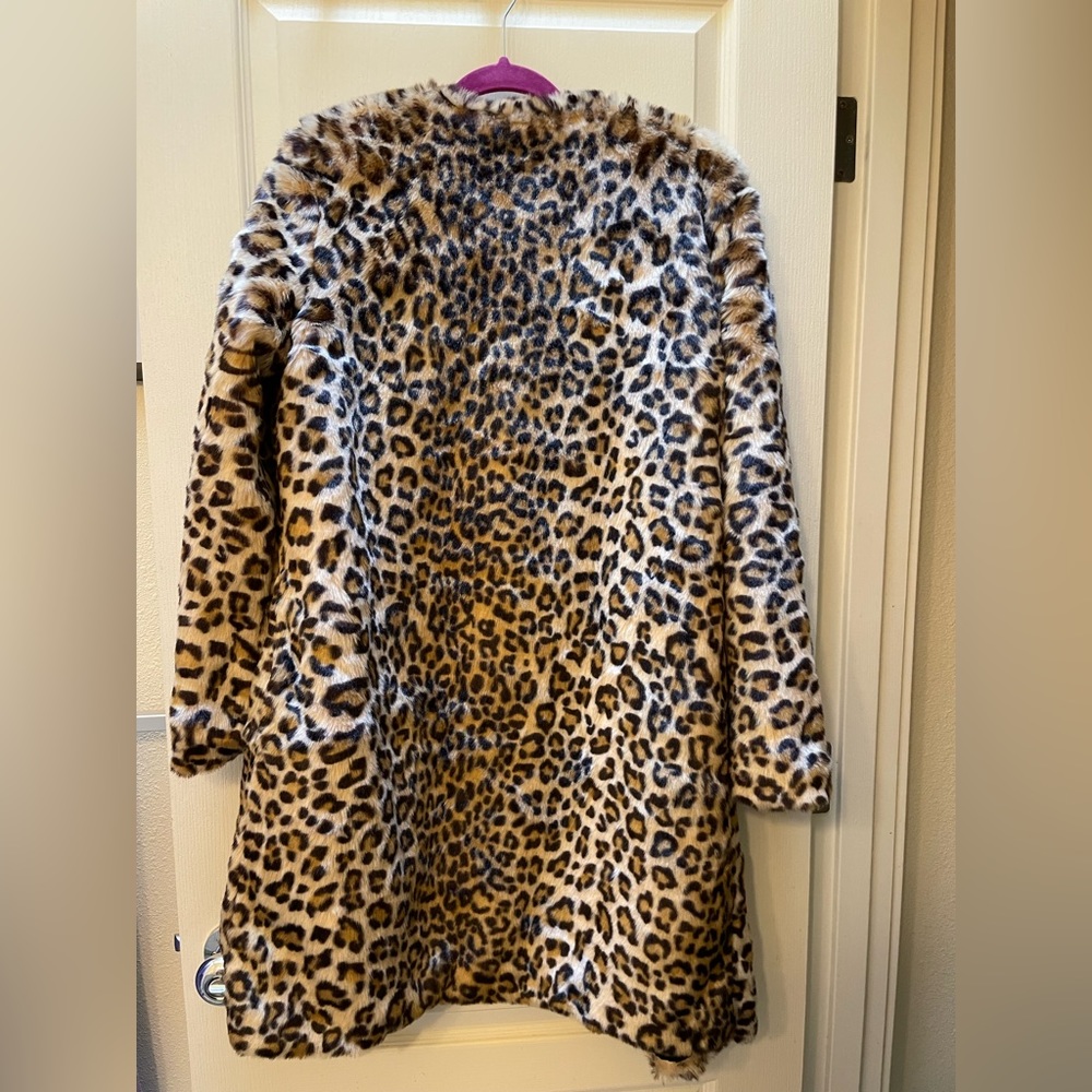 Fur jacket, leopard pattern. - Picture 3 of 3